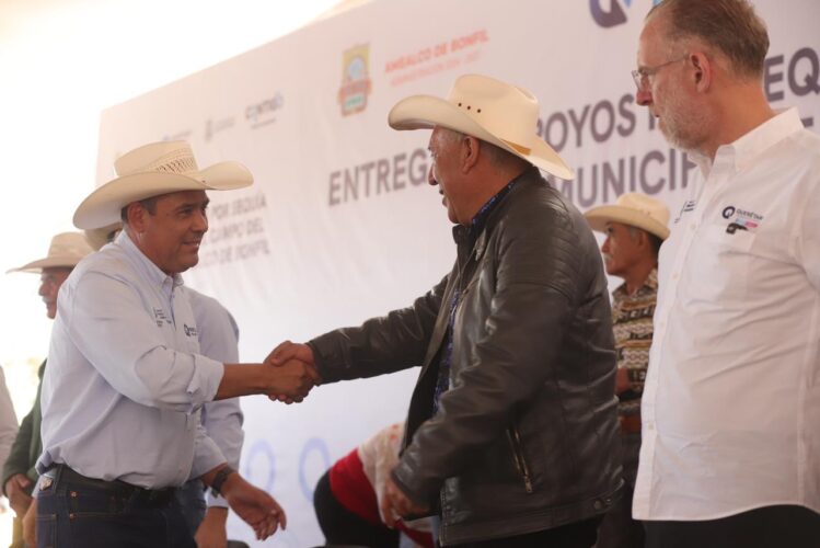 Gobierno del Estado entrega más de mil toneladas de maíz en Amealco para apoyar a productores afectados por la sequía