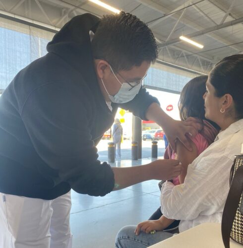 La temporada de frío y la vacuna: una defensa cotidiana contra la influenza