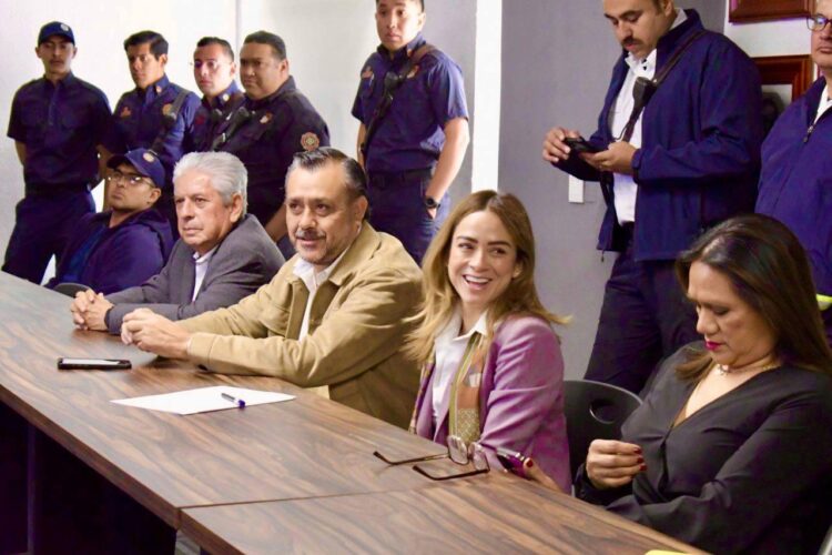 Herramientas para quienes responden primero: fortalecen equipamiento de bomberos
