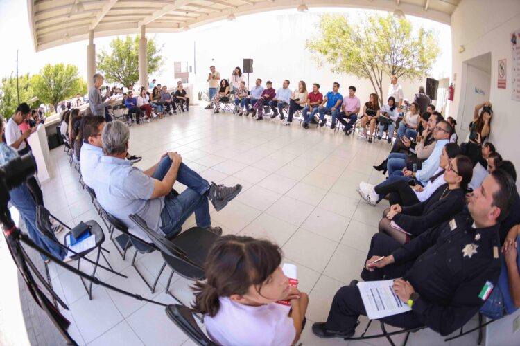 La Vida de Corregidora: vecinos y alcalde dialogan por los servicios que esperan
