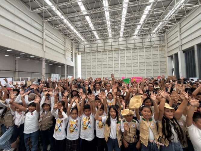 Construir el futuro: infancia, tecnología y creatividad en Querétaro