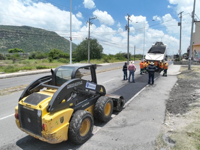 Reparar el camino: la CEI interviene vialidades del centro de San Juan del Río