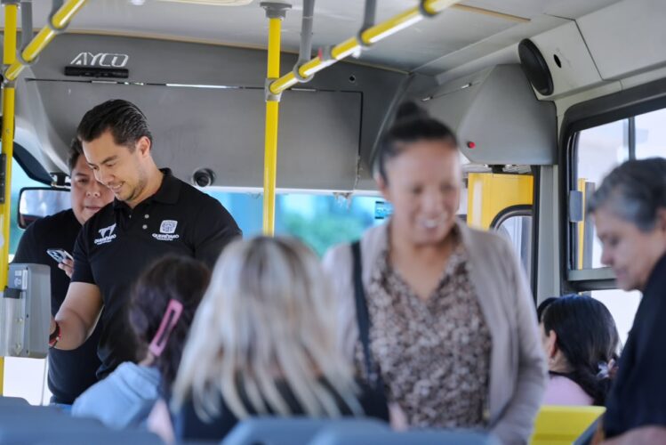 El primer viaje del día comienza en la comunidad