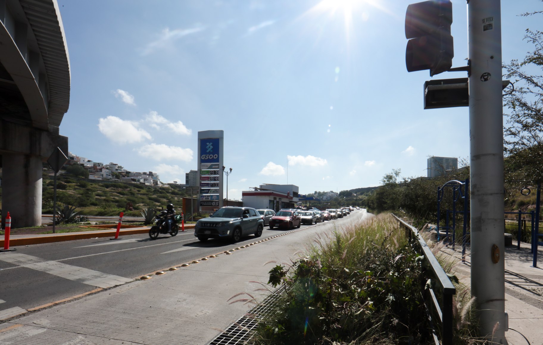 La ciudad busca una salida entre la obra y el tránsito