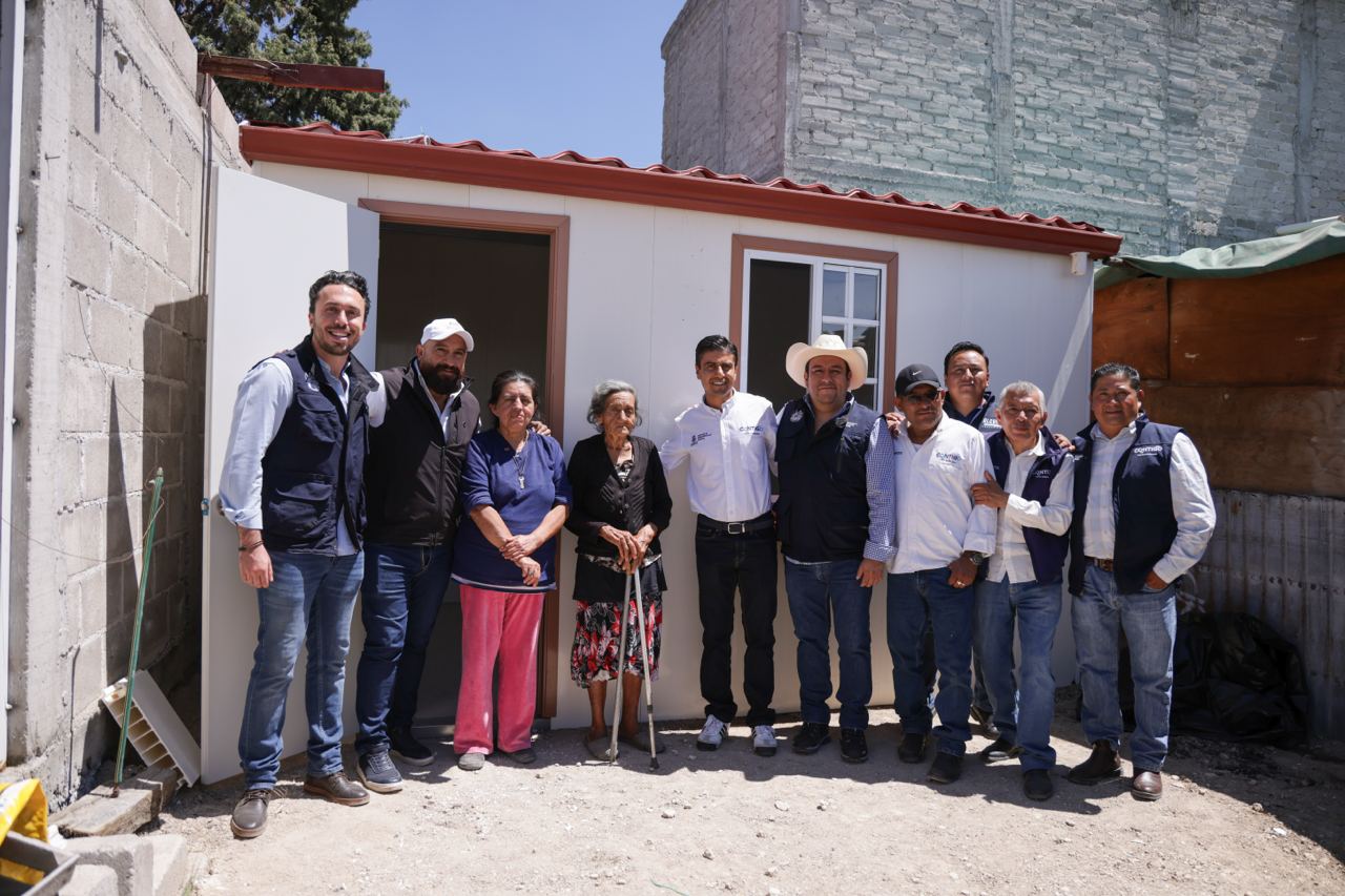 Un espacio adicional, una mejora en casa: SEDESOQ entrega cuarto prefabricado en Corregidora