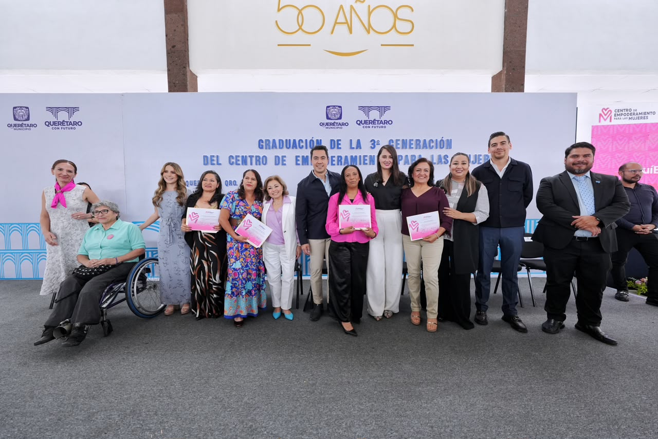 Después del aprendizaje, el comienzo: más de 500 mujeres concluyen su formación en Querétaro